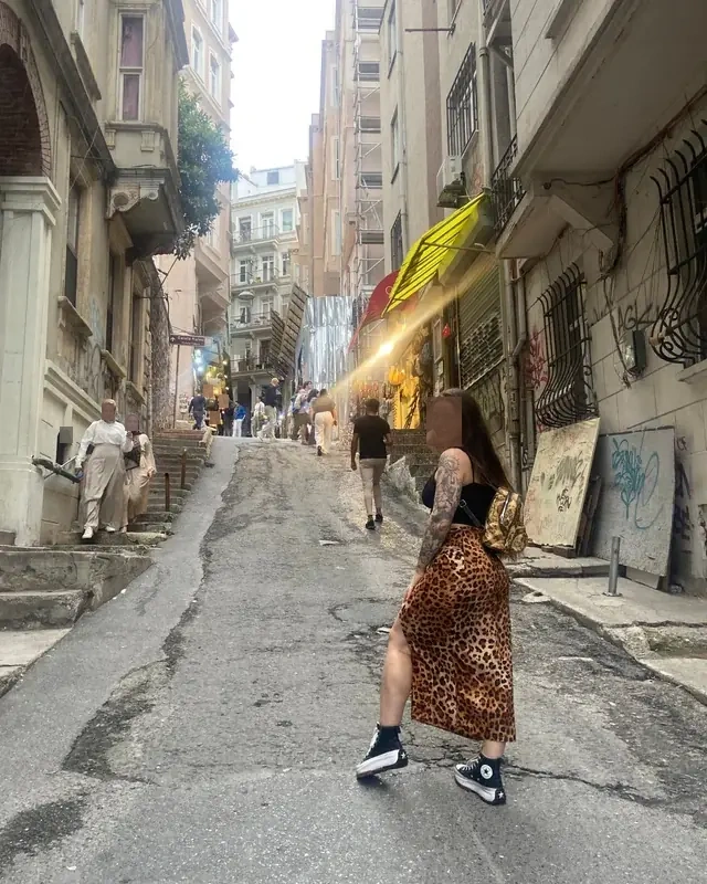 Karine - Image 2