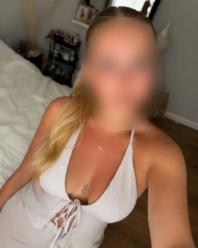 Delphine - Image 1